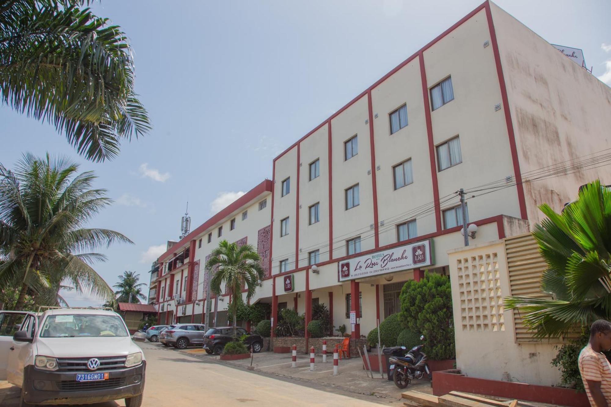 Hotel La Rose Blanche Abidjan Kültér fotó