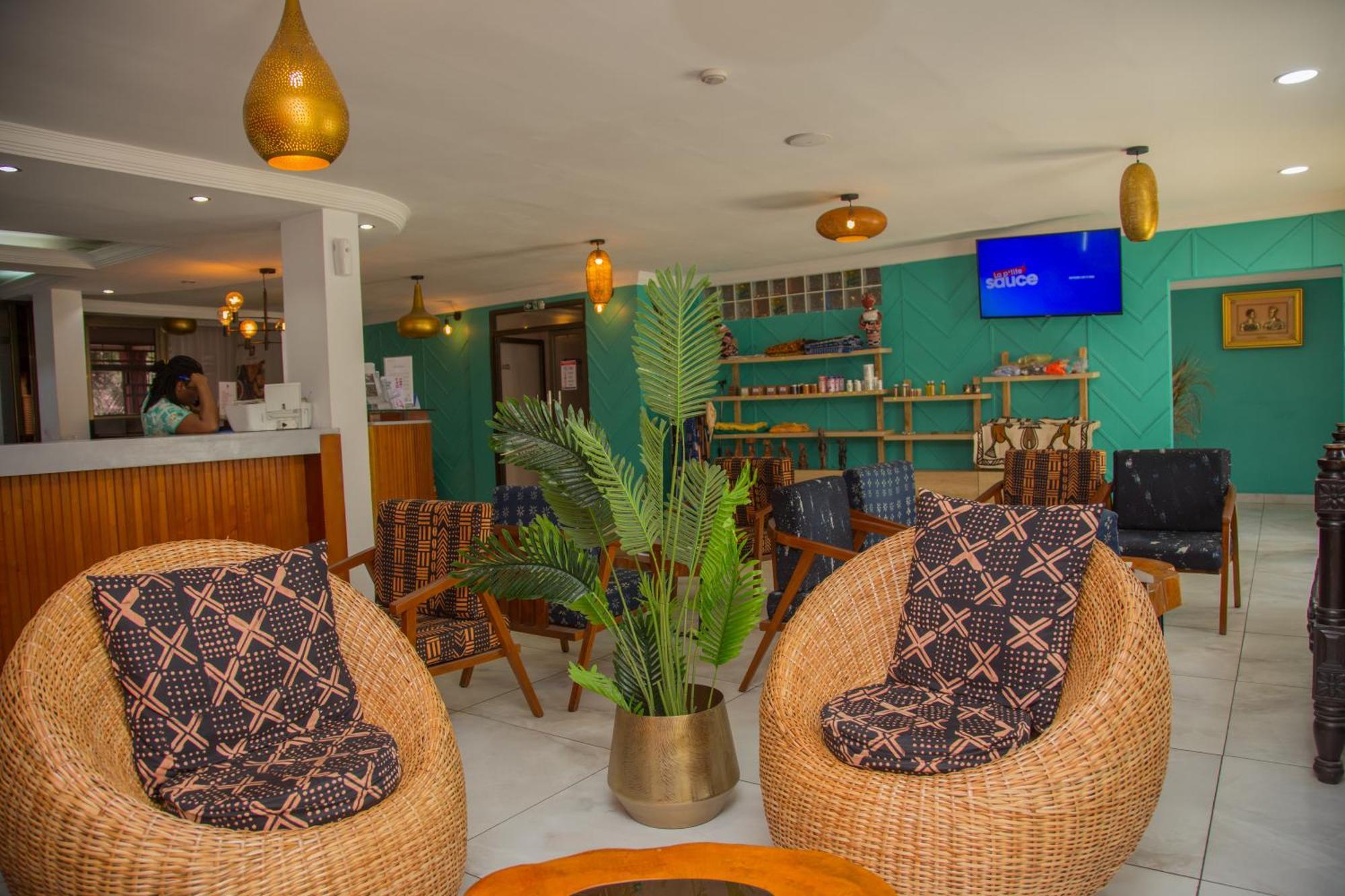 Hotel La Rose Blanche Abidjan Kültér fotó