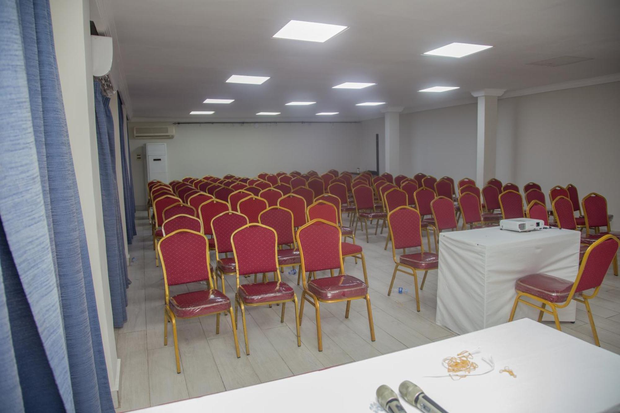 Hotel La Rose Blanche Abidjan Kültér fotó
