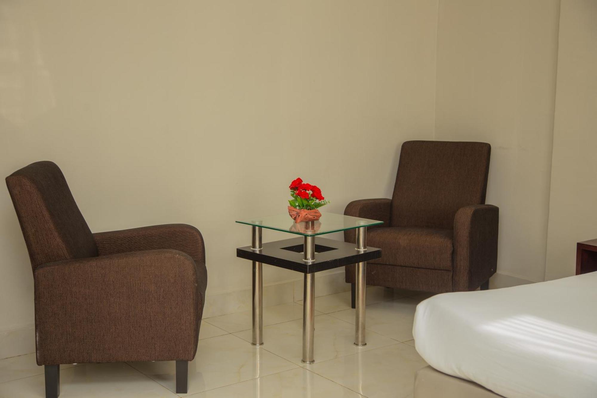 Hotel La Rose Blanche Abidjan Kültér fotó