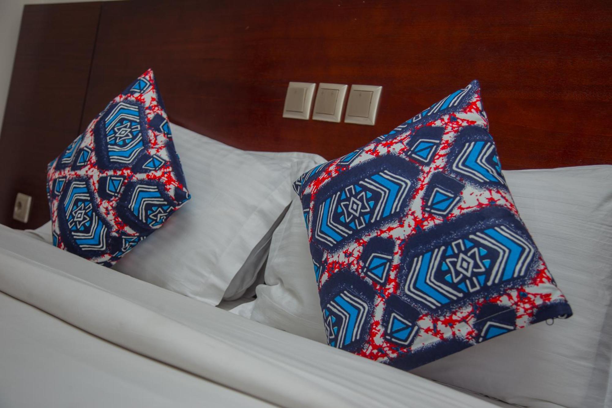 Hotel La Rose Blanche Abidjan Kültér fotó